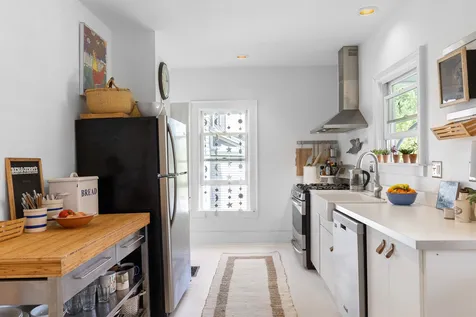54 Bayview Street Burlington VT 05401-4015