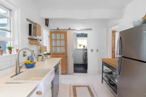 54 Bayview Street Burlington VT 05401-4015