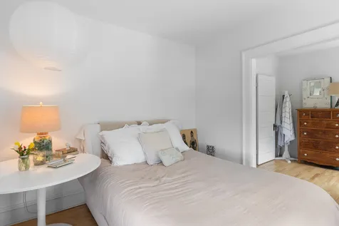 54 Bayview Street Burlington VT 05401-4015