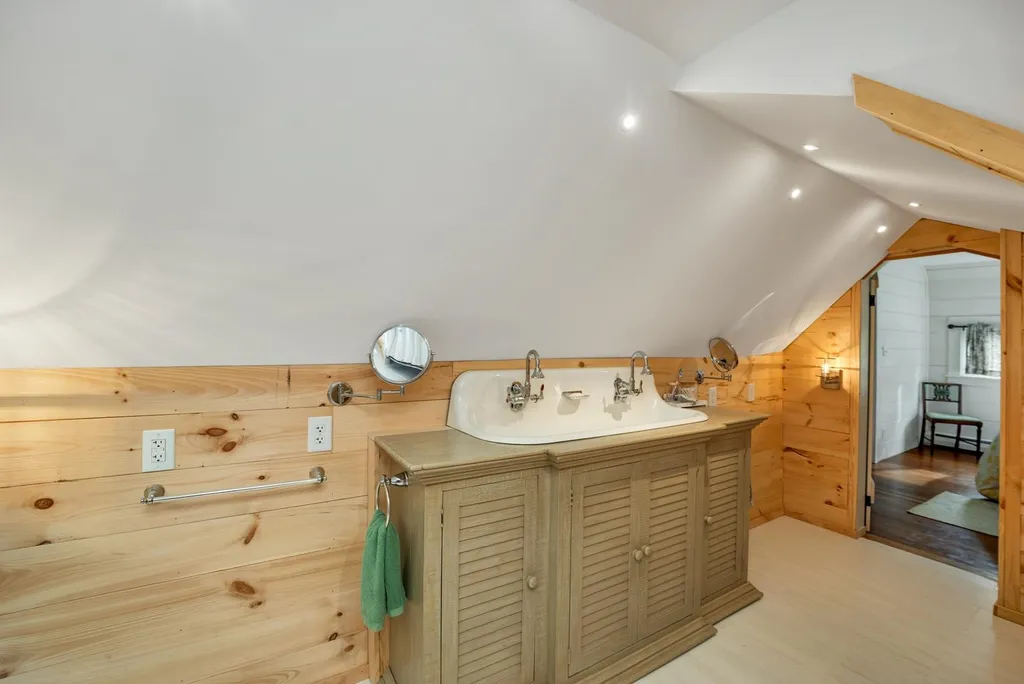 371 Wentworth Road Brookfield NH 03872