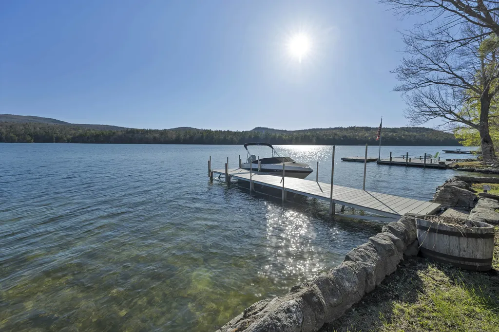 371 Wentworth Road Brookfield NH 03872