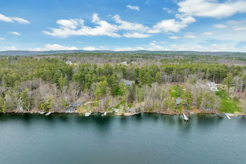 371 Wentworth Road Brookfield NH 03872