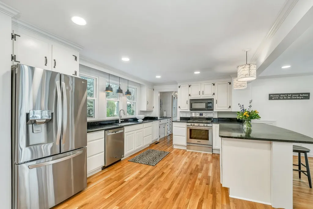 371 Wentworth Road Brookfield NH 03872