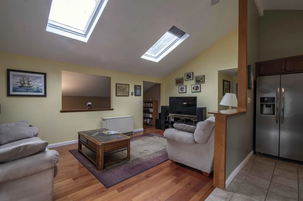 41 Charleston Avenue Londonderry NH 03053