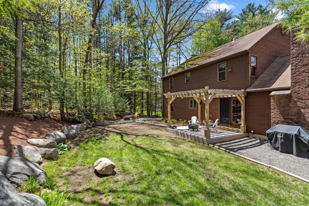 16 Boston Post Road Amherst NH 03031
