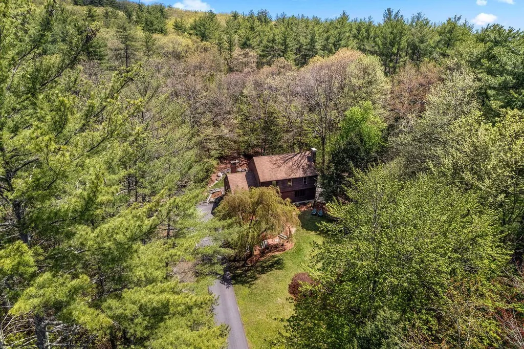 16 Boston Post Road Amherst NH 03031