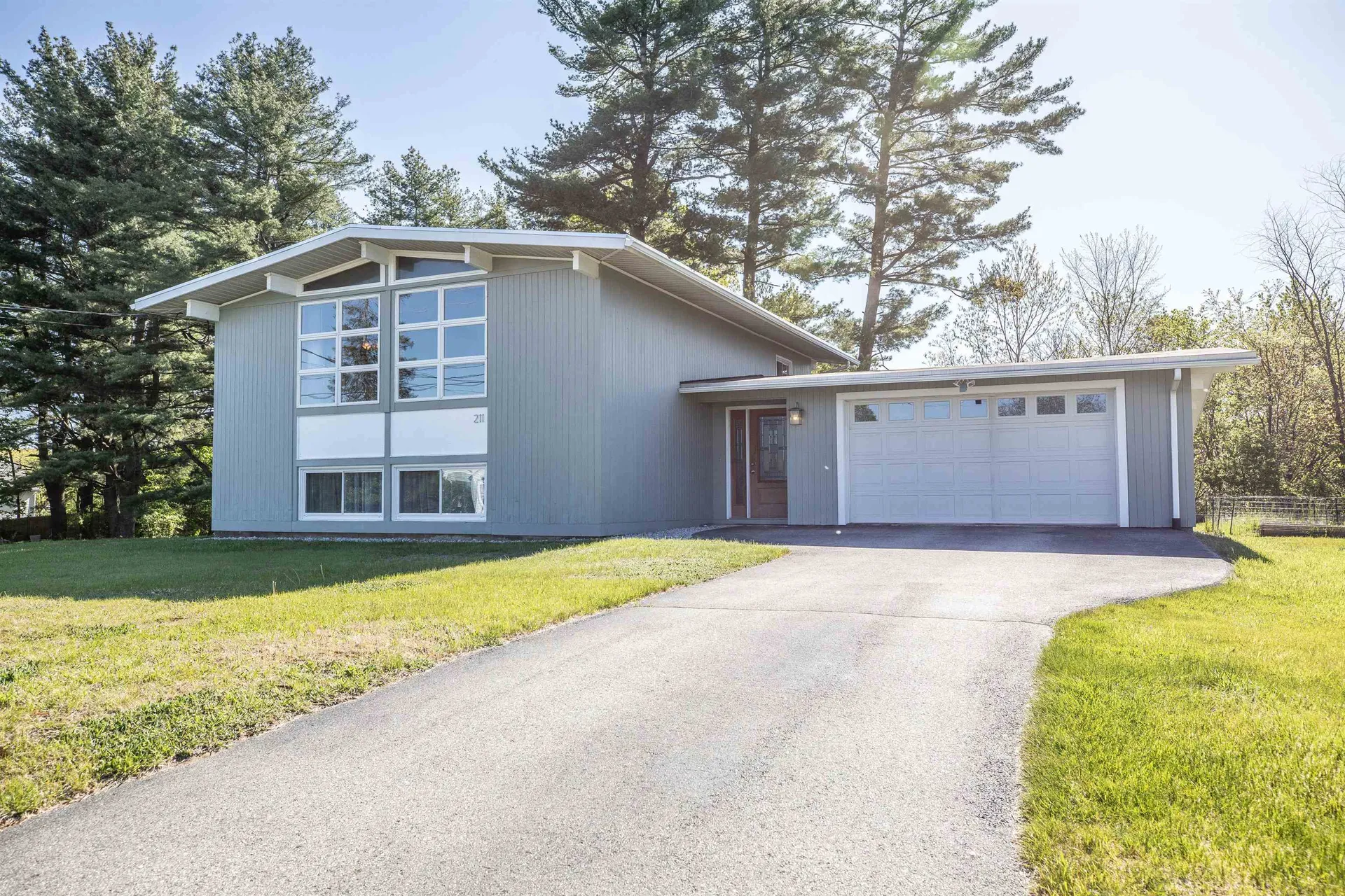211 Maryland Avenue Manchester NH 03104
