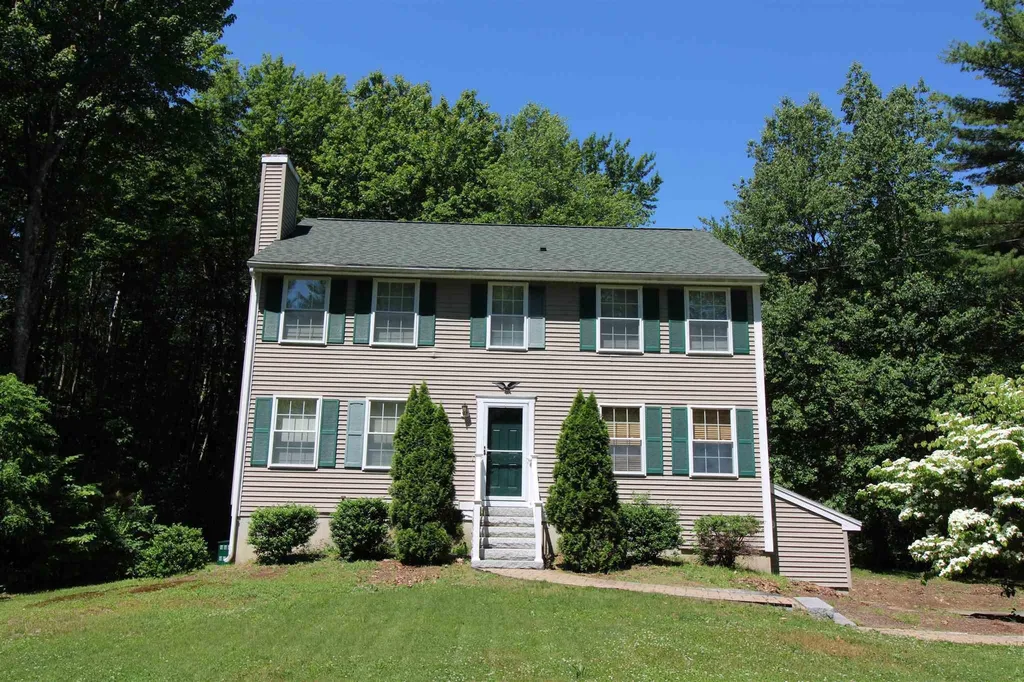 3 Spencer Lane Lee NH 03861