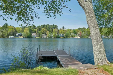 7 Grove Street Windham NH 03087