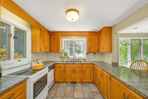 7 Grove Street Windham NH 03087
