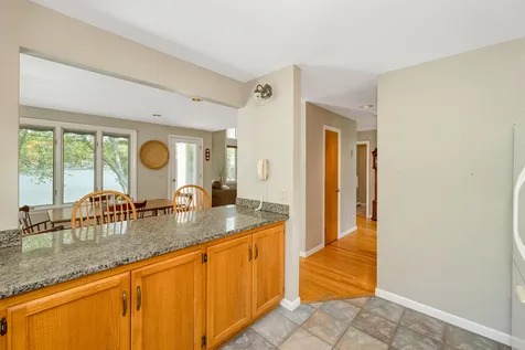 7 Grove Street Windham NH 03087