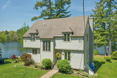7 Grove Street Windham NH 03087