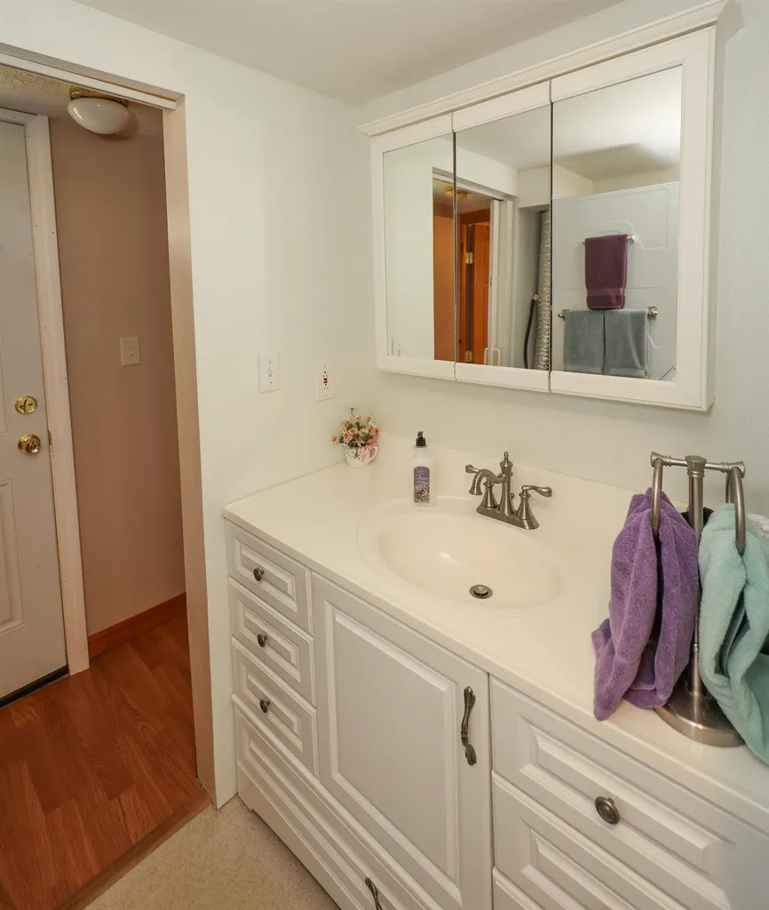12 Woodlawn Drive Allenstown NH 03275