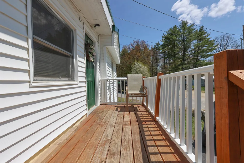 12 Woodlawn Drive Allenstown NH 03275