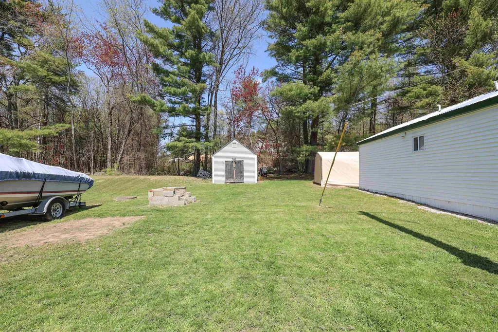 12 Woodlawn Drive Allenstown NH 03275