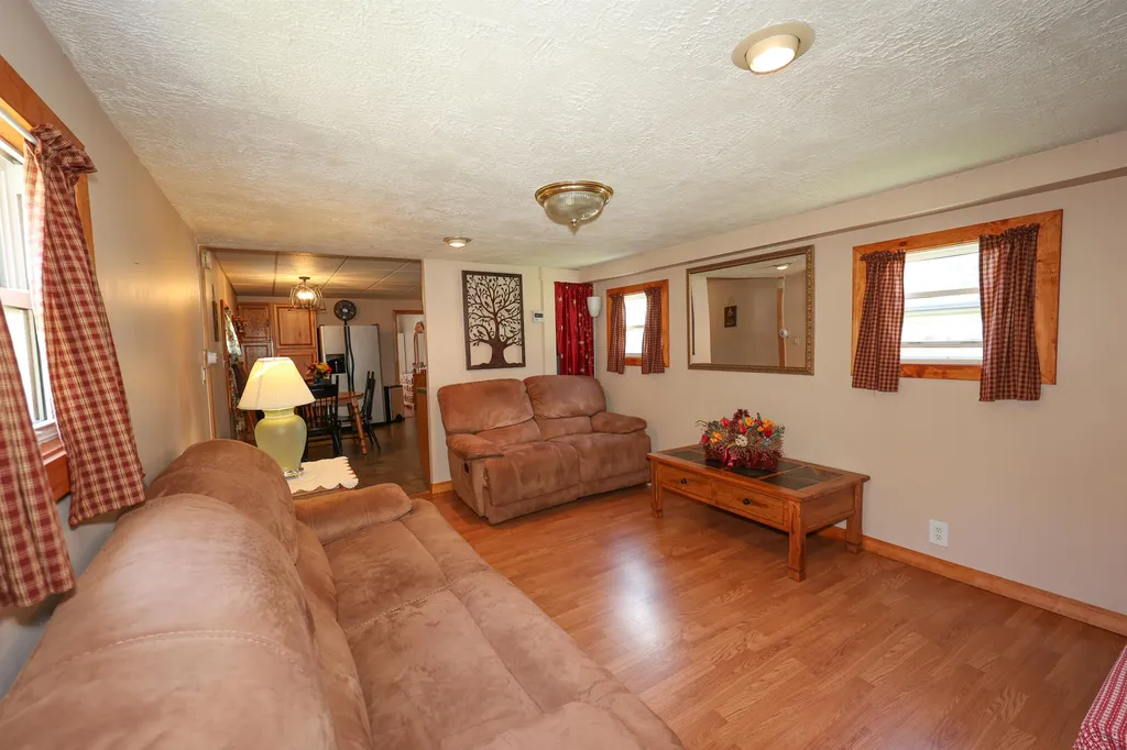 12 Woodlawn Drive Allenstown NH 03275