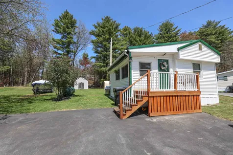 12 Woodlawn Drive Allenstown NH 03275