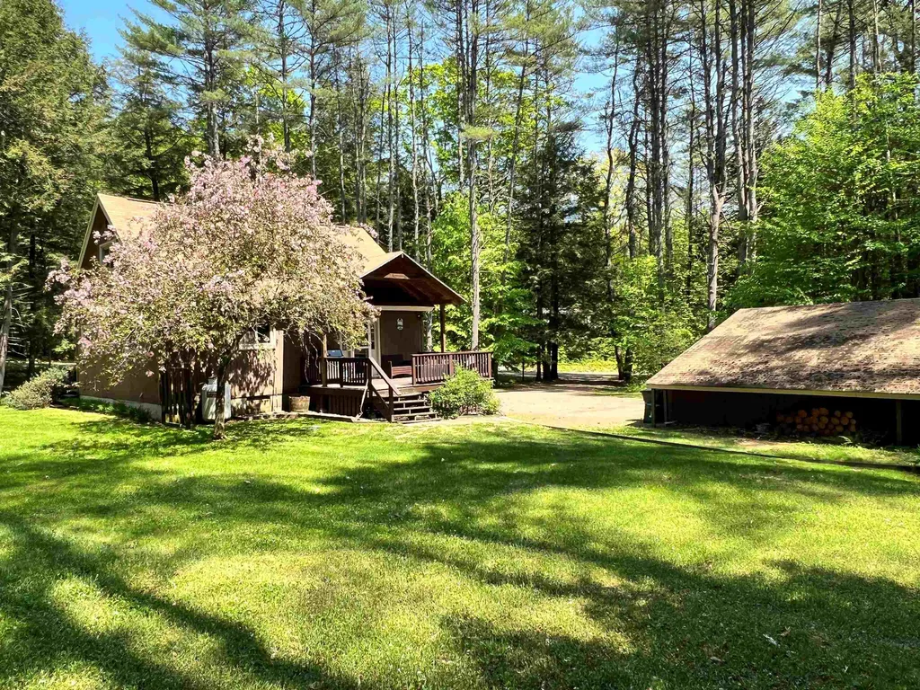 41 Morrill Bend Hartford VT 05059