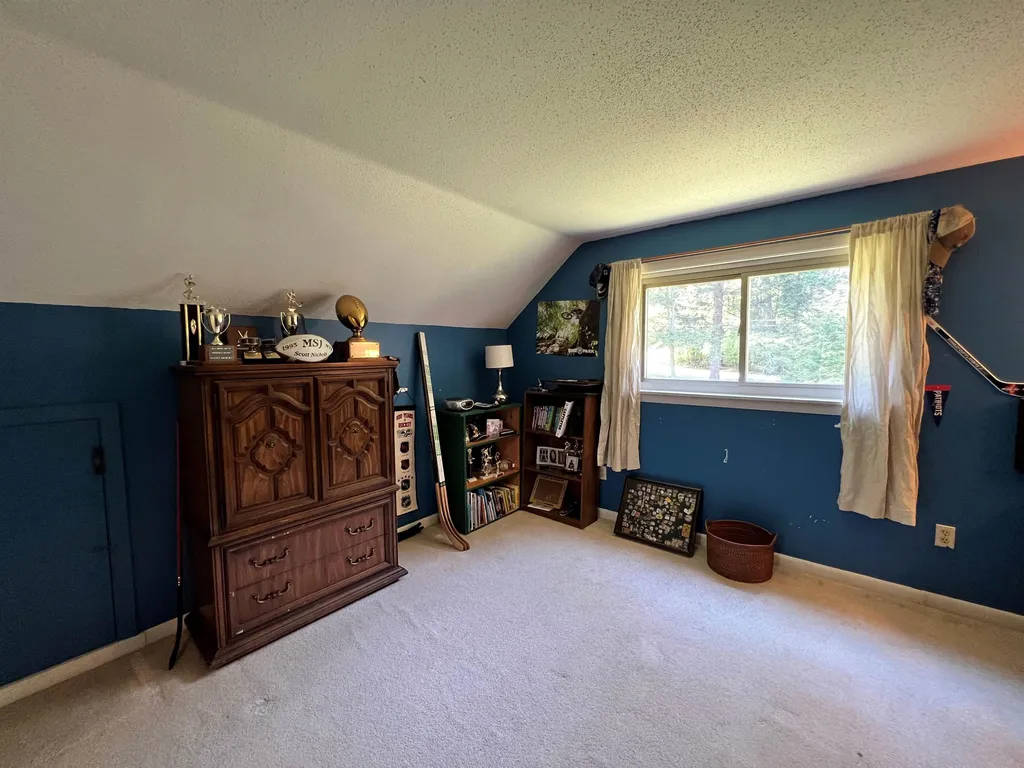 41 Morrill Bend Hartford VT 05059