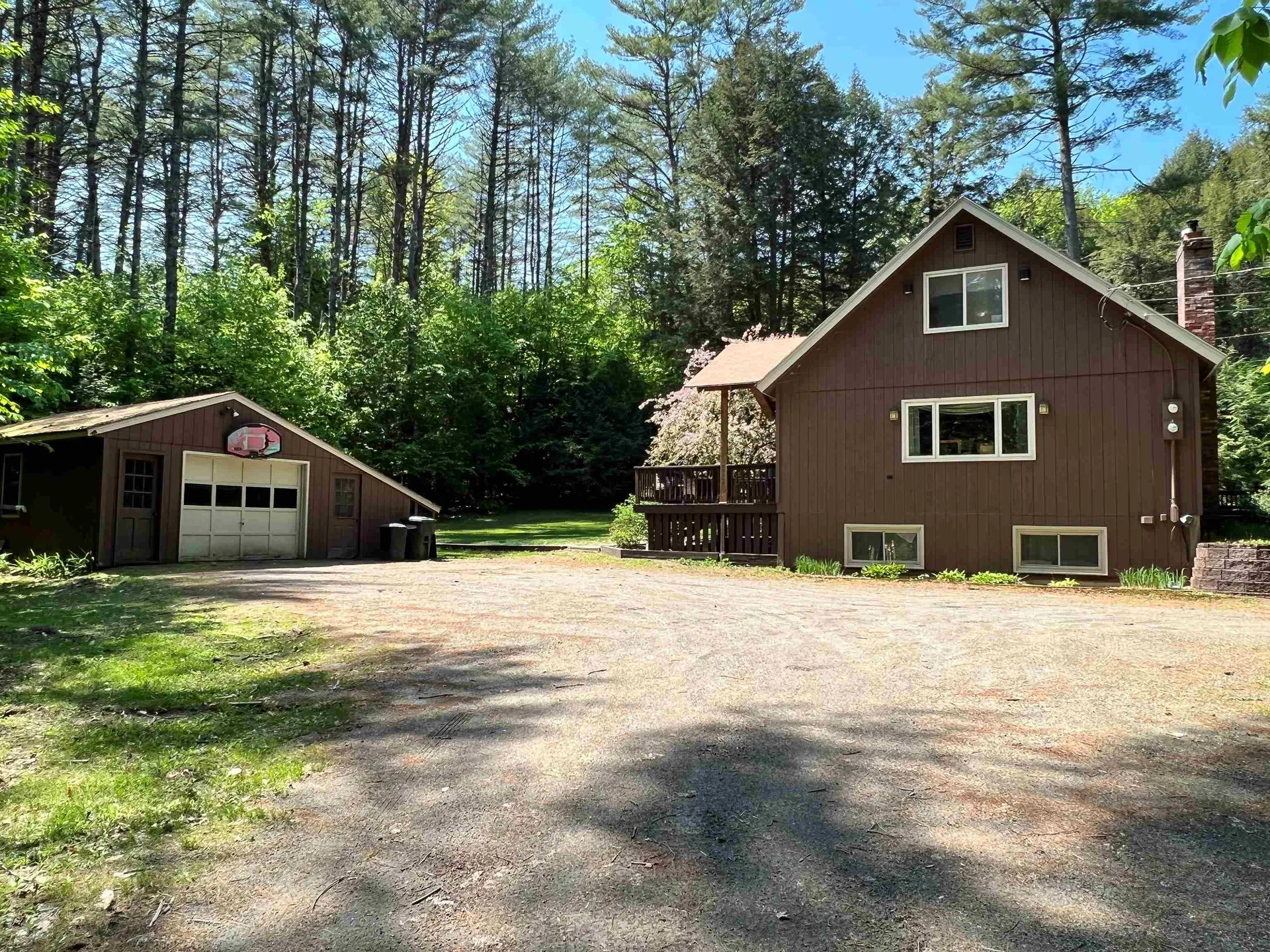 41 Morrill Bend Hartford VT 05059
