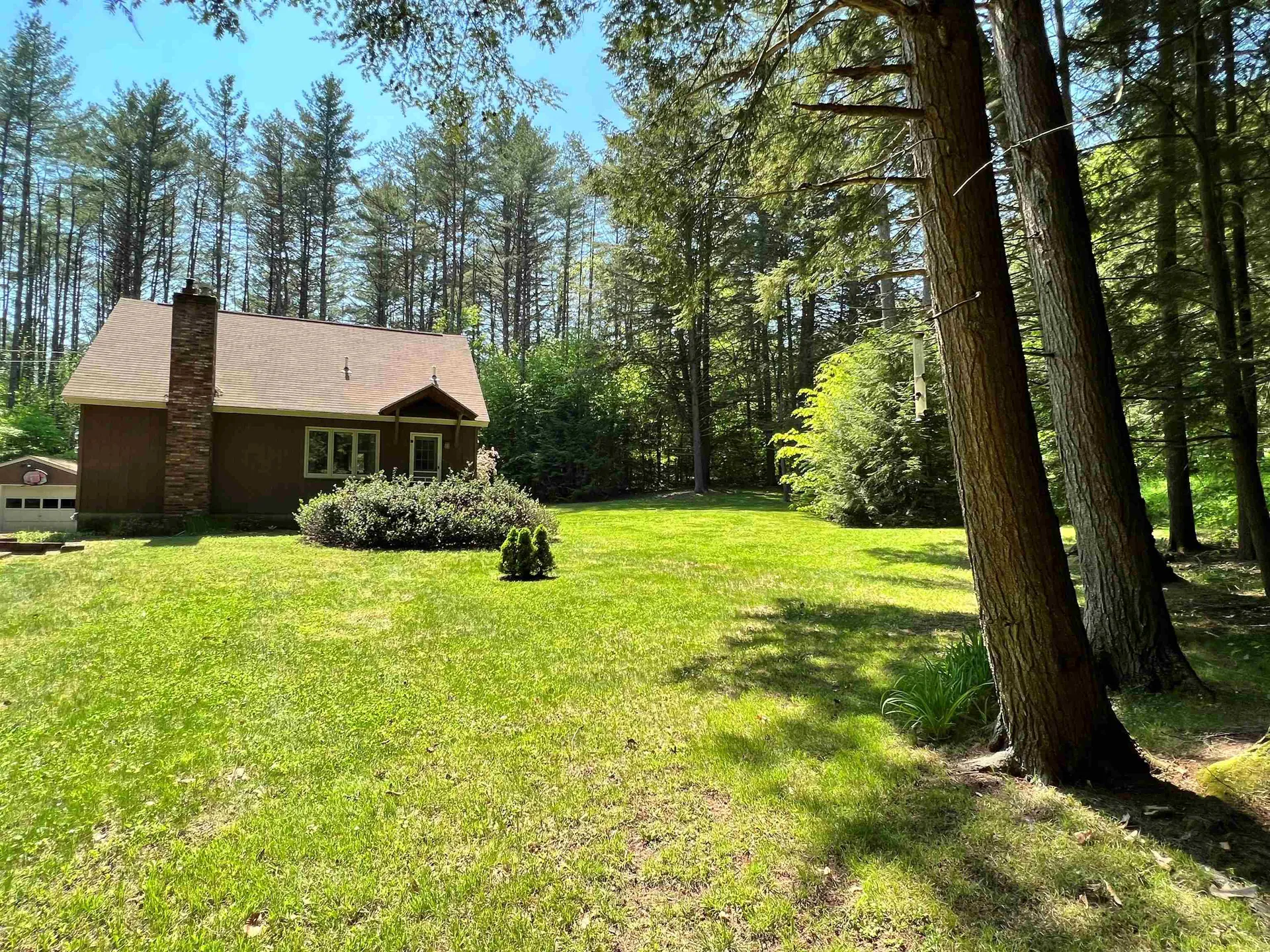 41 Morrill Bend Hartford VT 05059