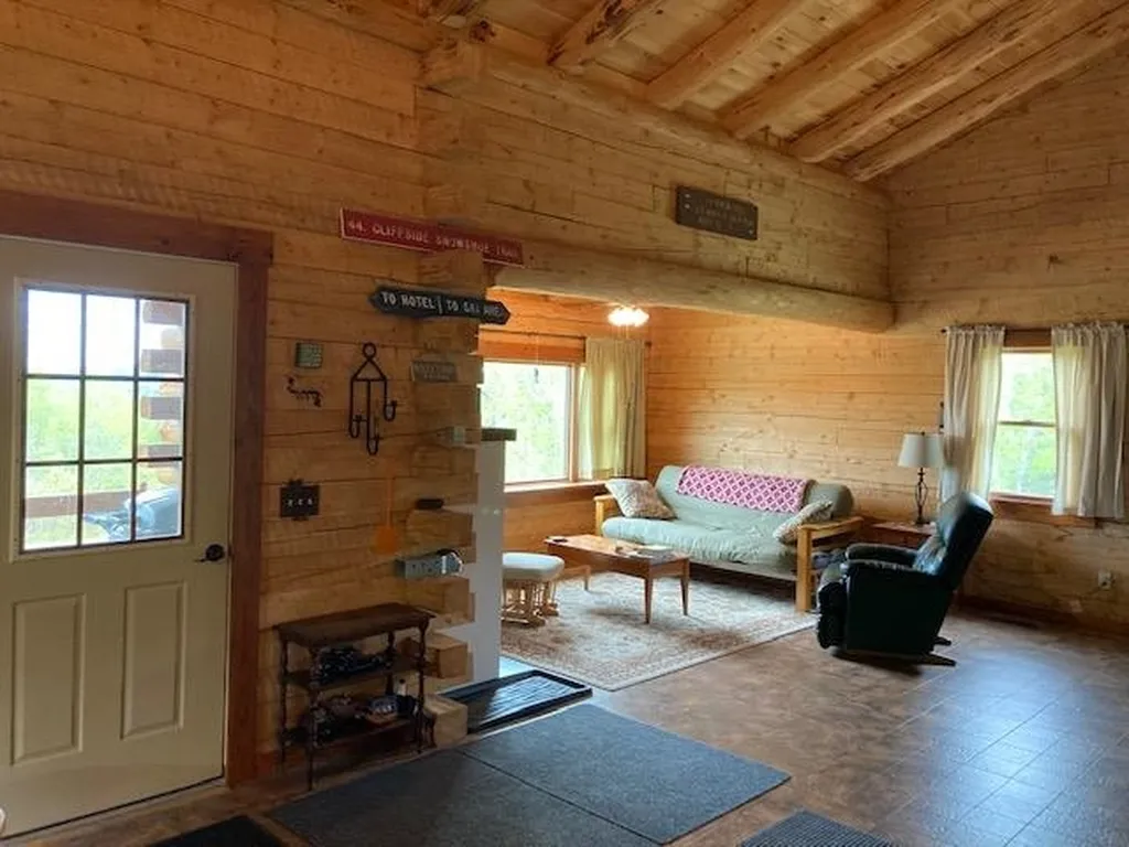 706 Diamond Pond Road Colebrook NH 03576
