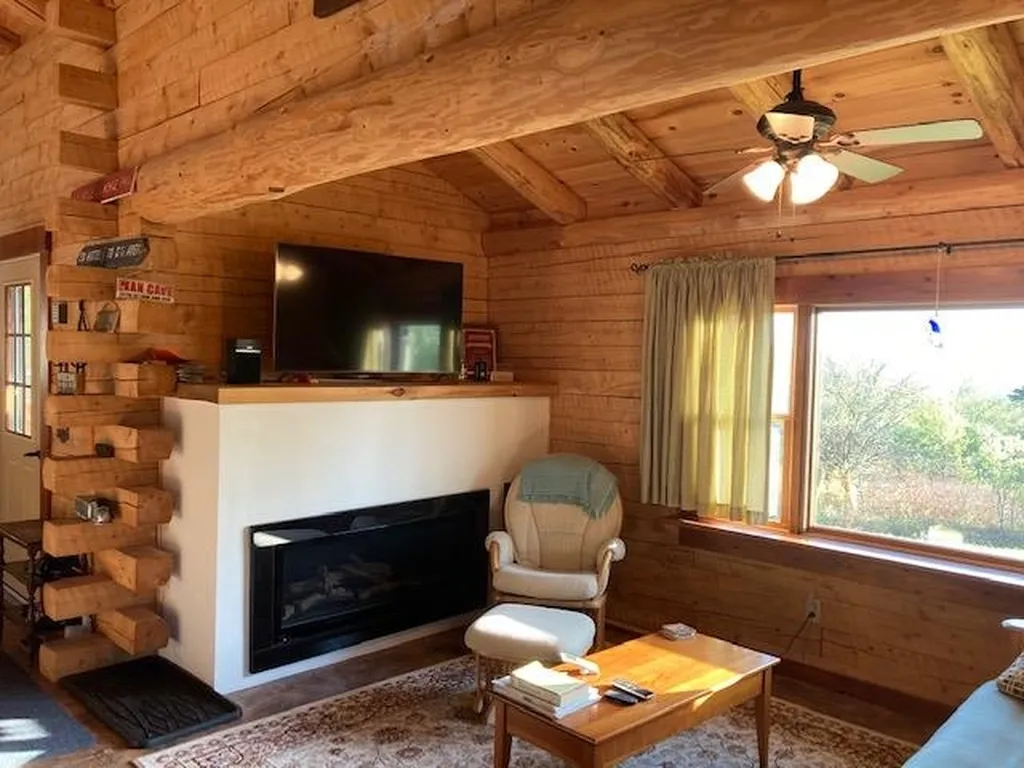 706 Diamond Pond Road Colebrook NH 03576