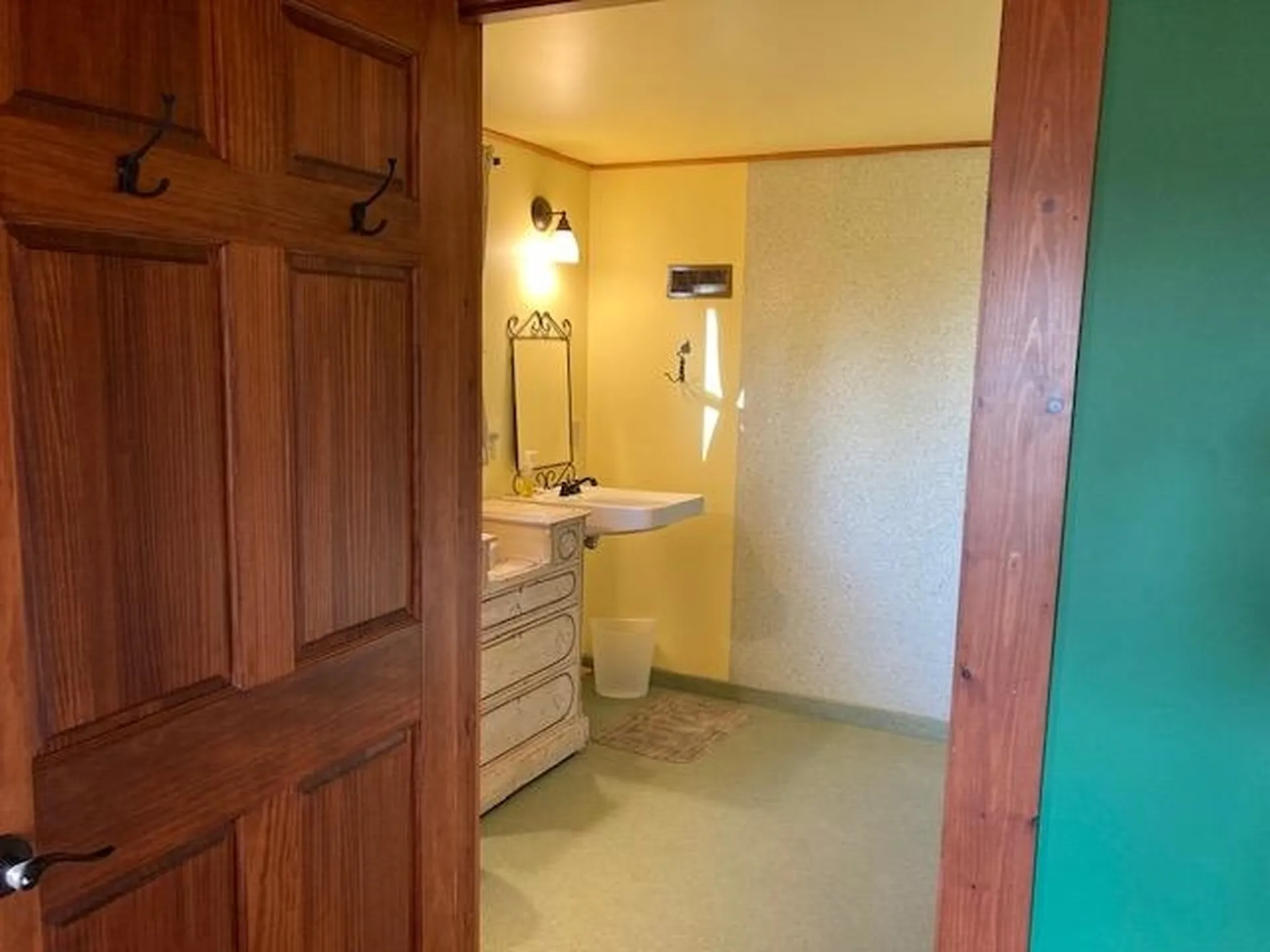 706 Diamond Pond Road Colebrook NH 03576