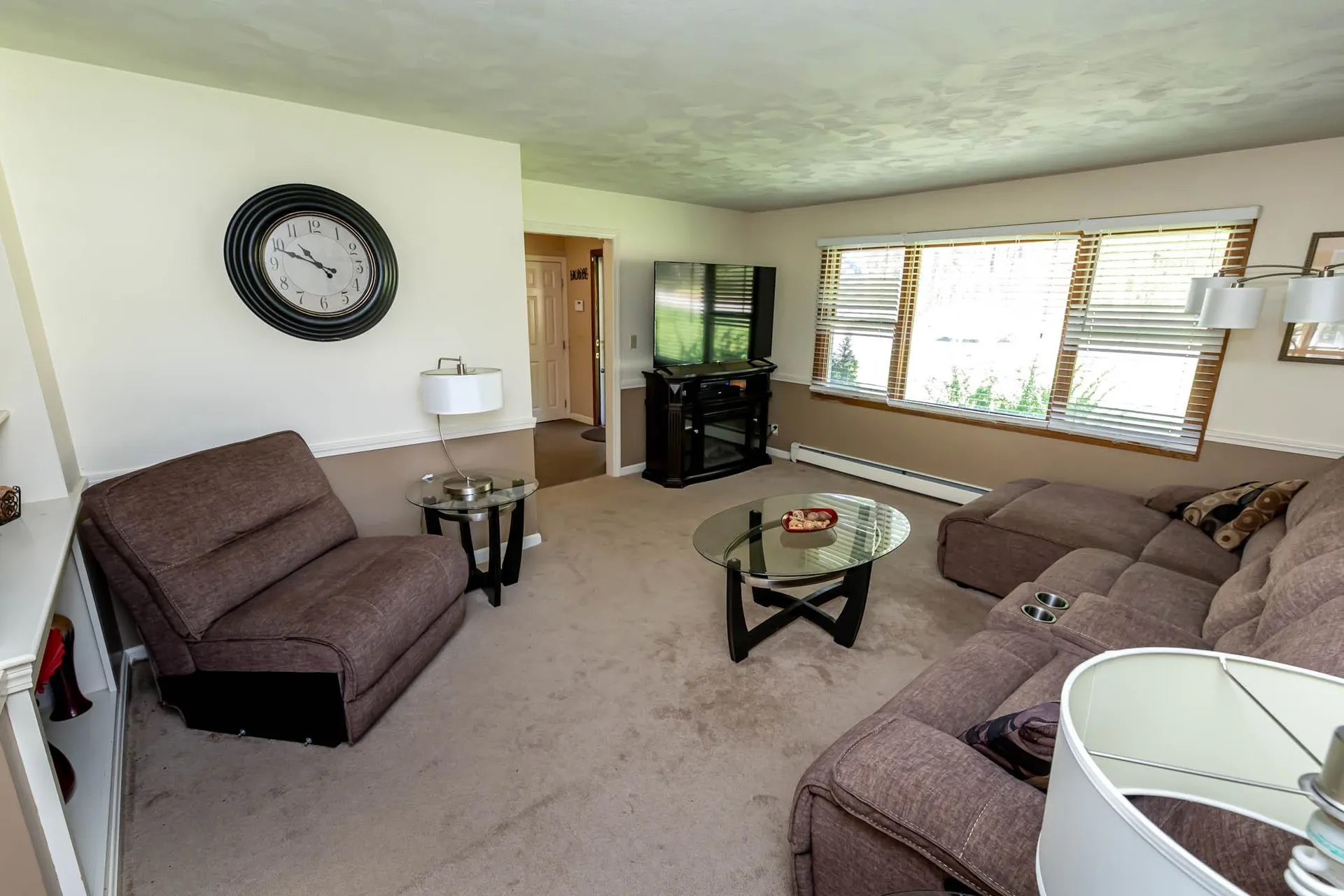 108 South Road Londonderry NH 03053