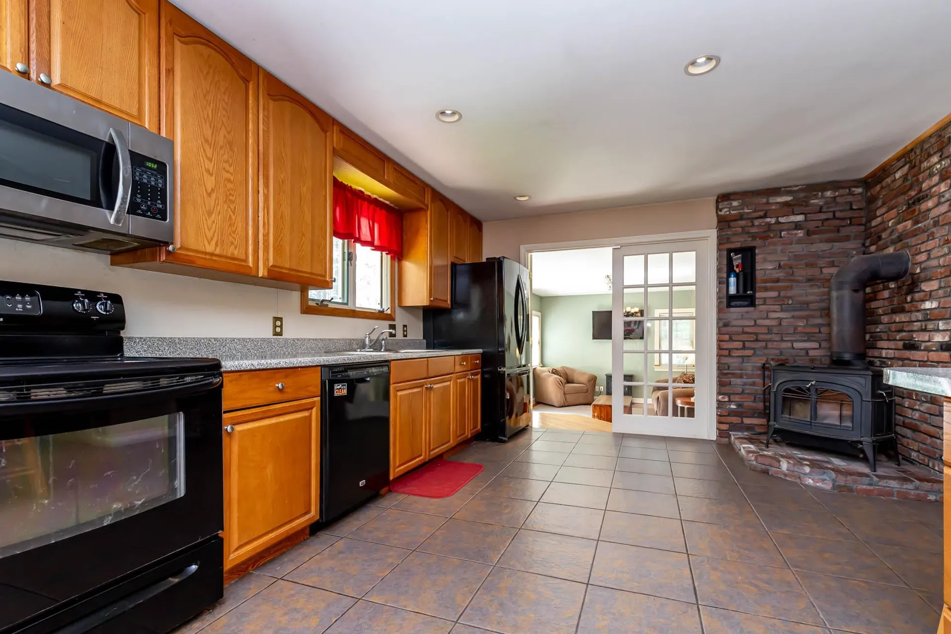 108 South Road Londonderry NH 03053