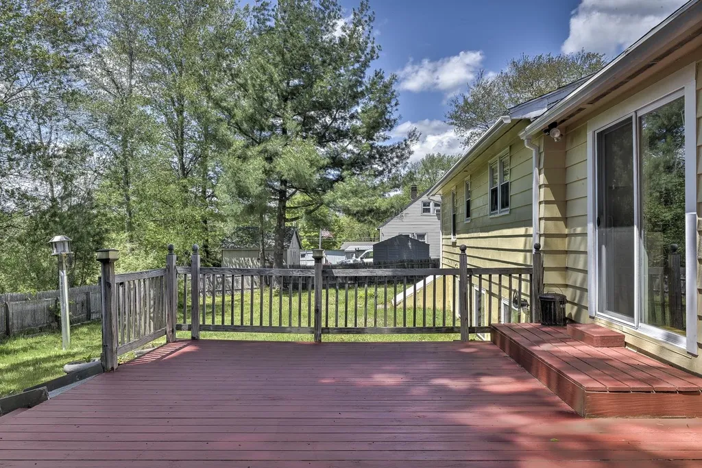 5 W Diane Drive Keene NH 03431