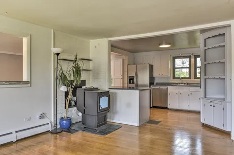 5 W Diane Drive Keene NH 03431