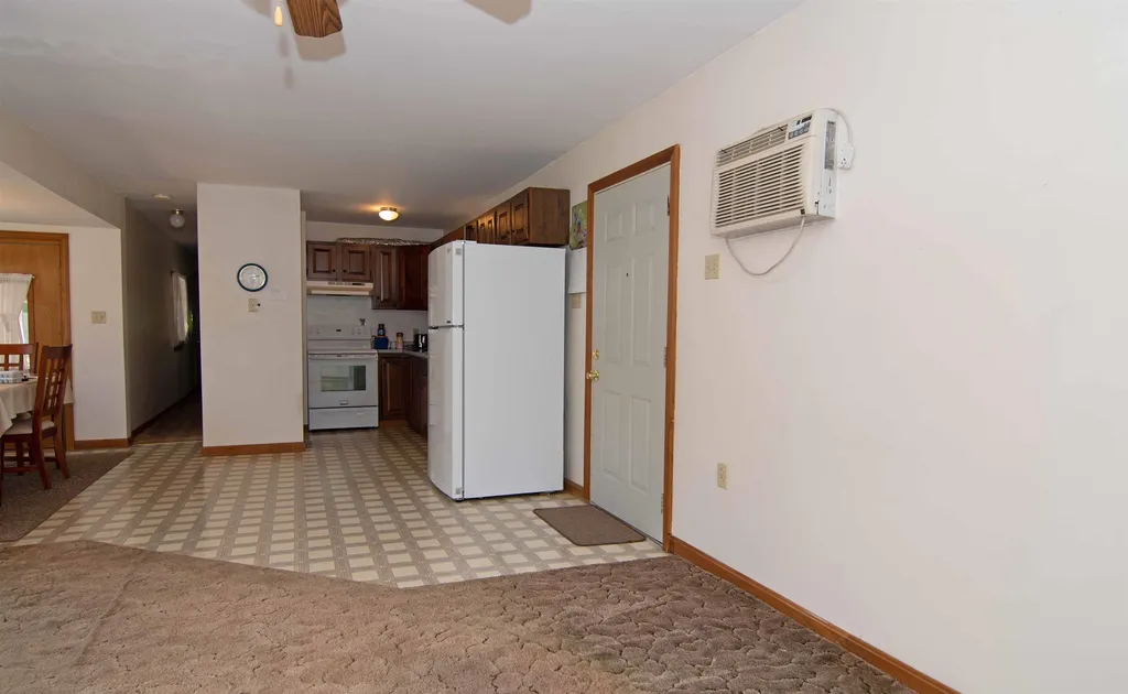 97 Prescott Road Raymond NH 03077