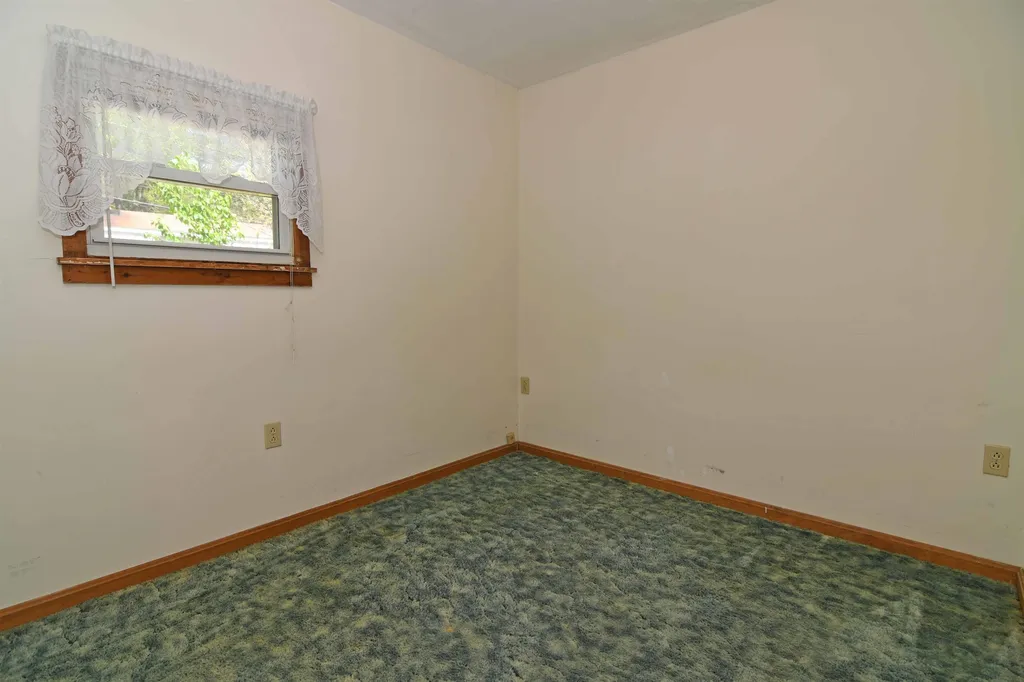 97 Prescott Road Raymond NH 03077