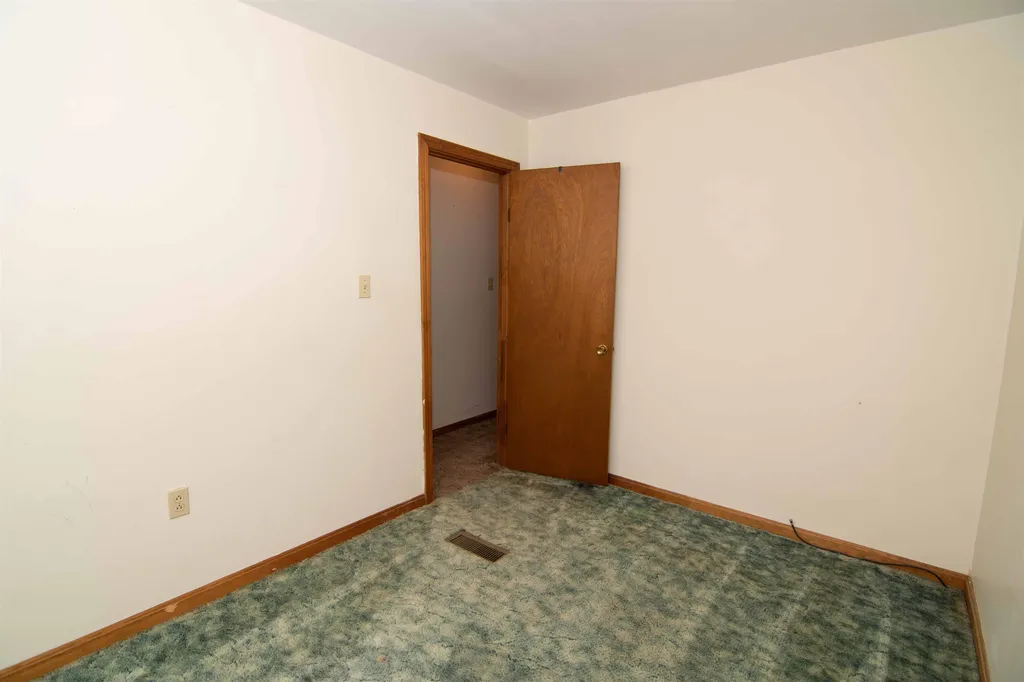 97 Prescott Road Raymond NH 03077