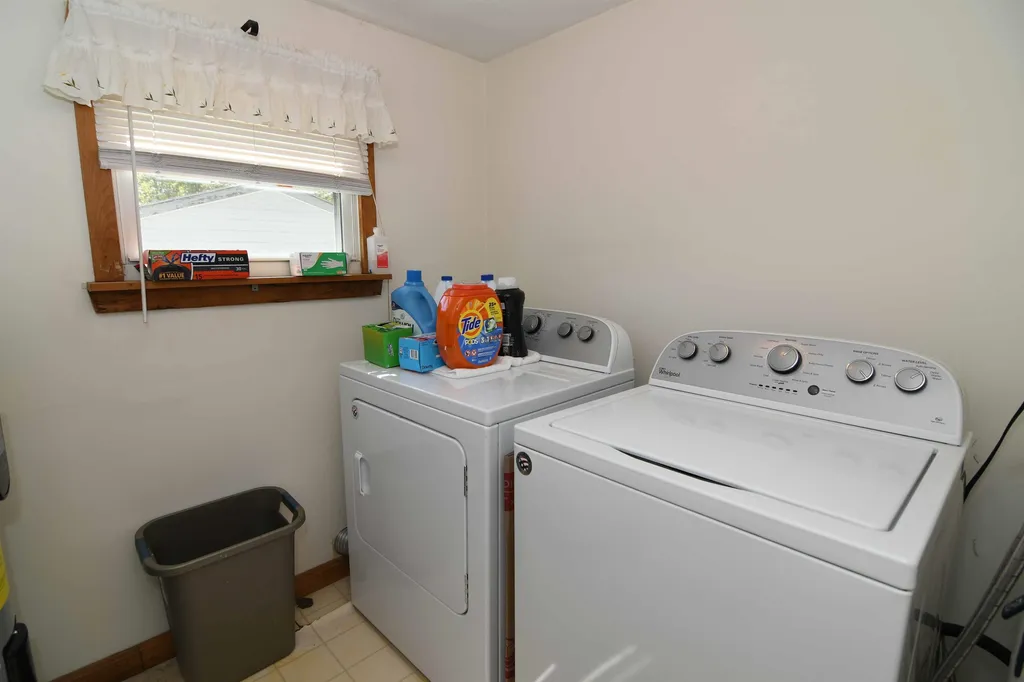 97 Prescott Road Raymond NH 03077