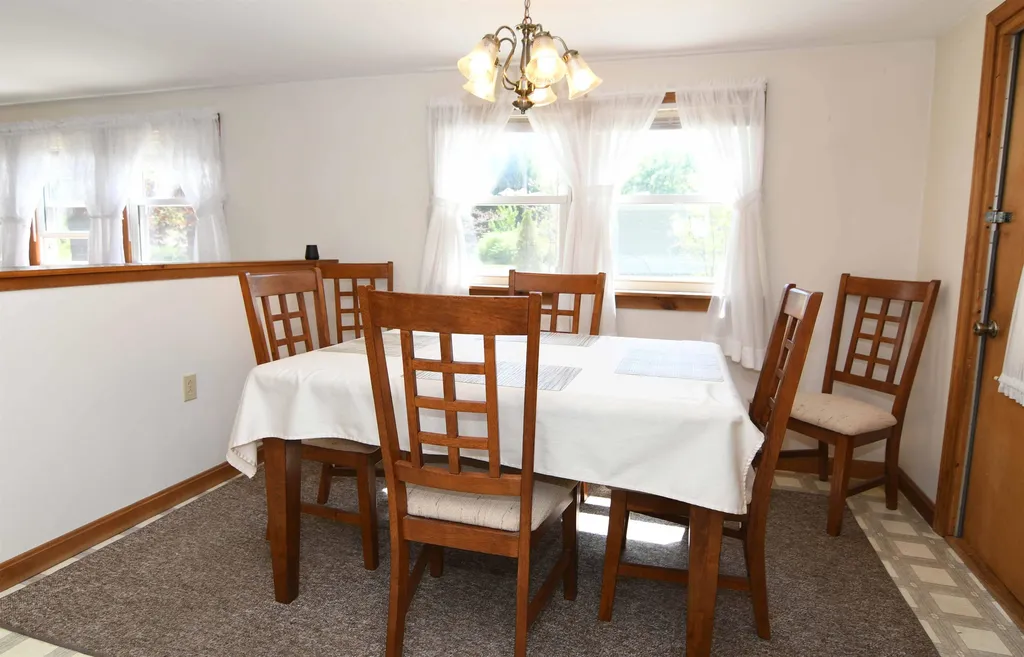 97 Prescott Road Raymond NH 03077