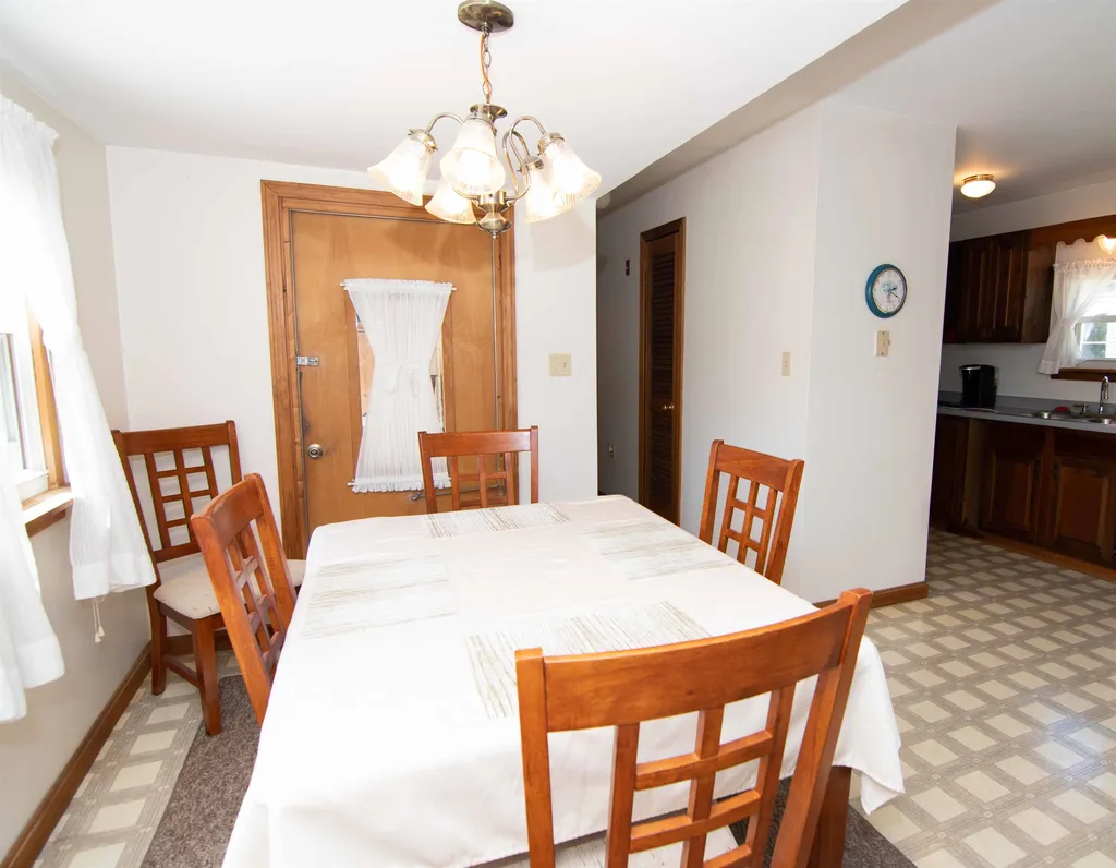 97 Prescott Road Raymond NH 03077