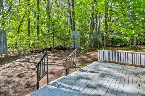 3 Duchess Road Nashua NH 03063