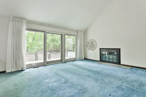 3 Duchess Road Nashua NH 03063