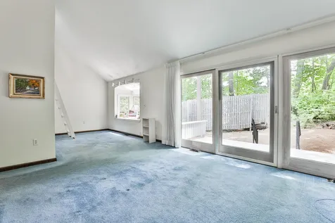 3 Duchess Road Nashua NH 03063