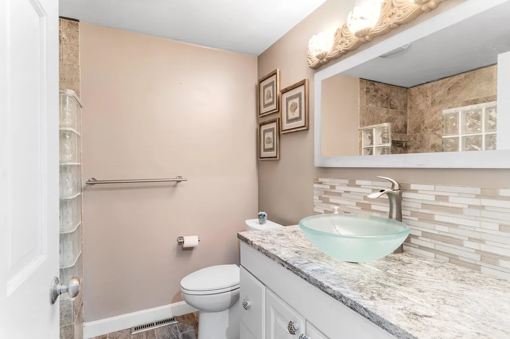 581 Ocean Boulevard Hampton NH 03842