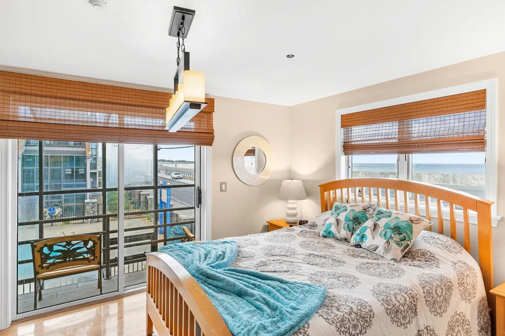 581 Ocean Boulevard Hampton NH 03842
