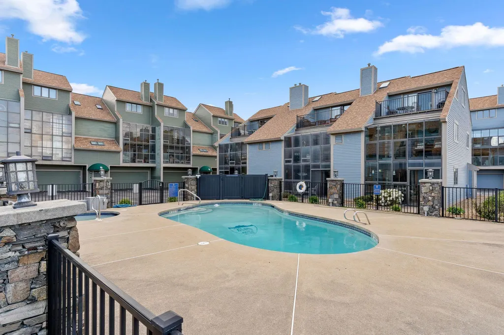 581 Ocean Boulevard Hampton NH 03842