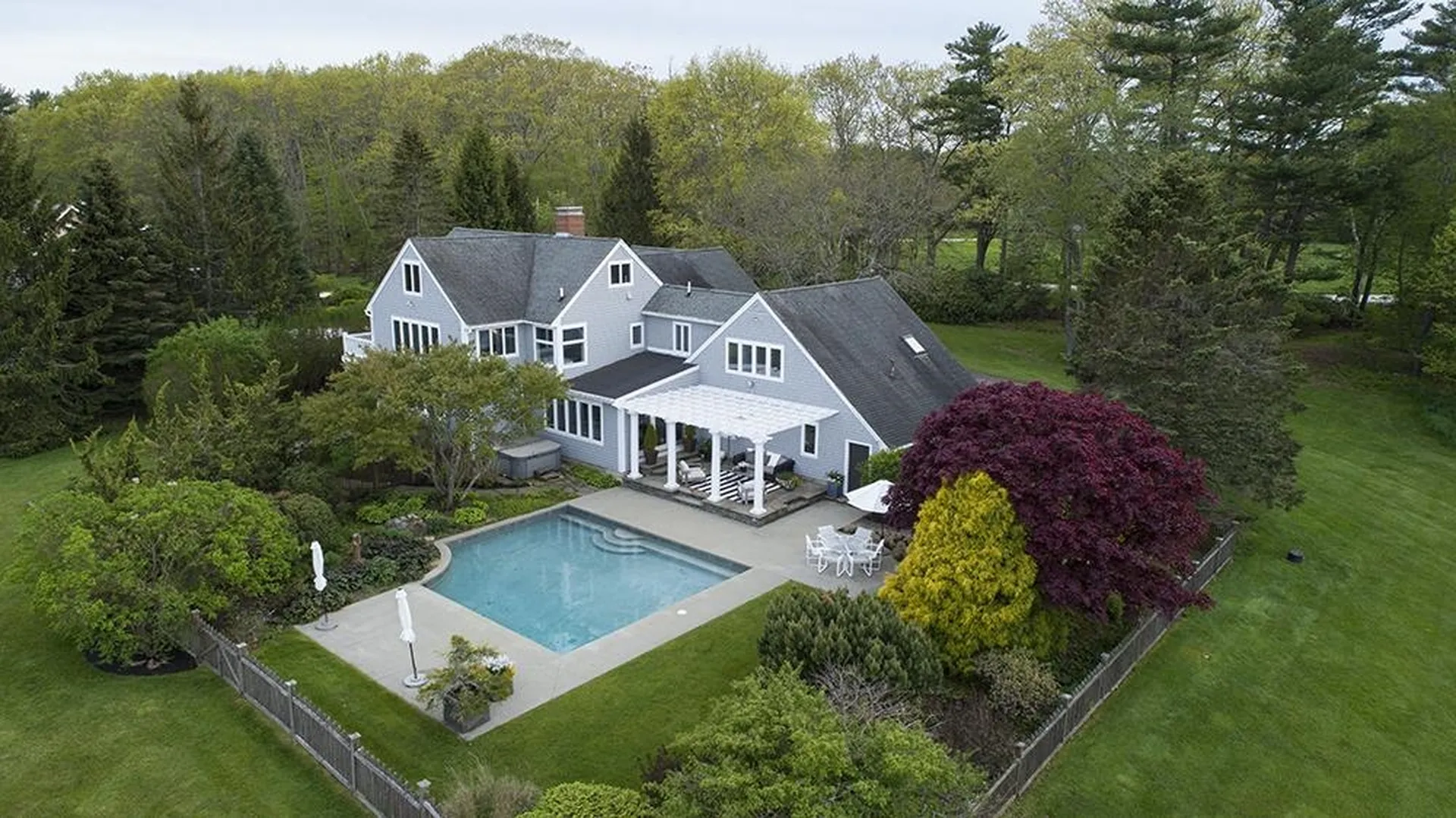 11 Runnymede Drive North Hampton NH 03862