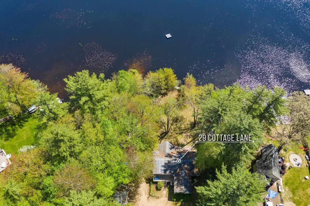 29 Cottage Lane Barrington NH 03825