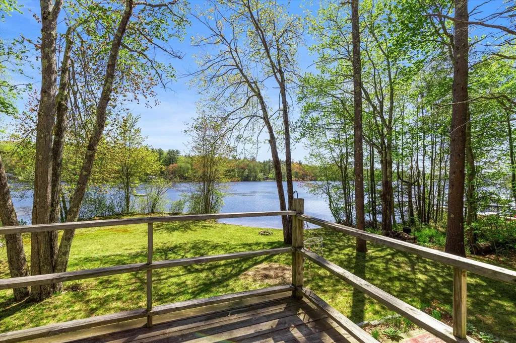 29 Cottage Lane Barrington NH 03825