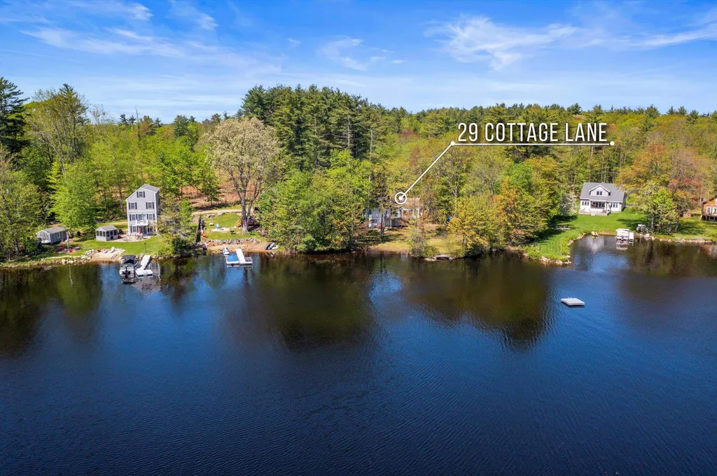 29 Cottage Lane Barrington NH 03825