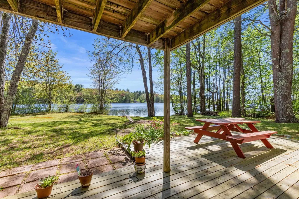 29 Cottage Lane Barrington NH 03825