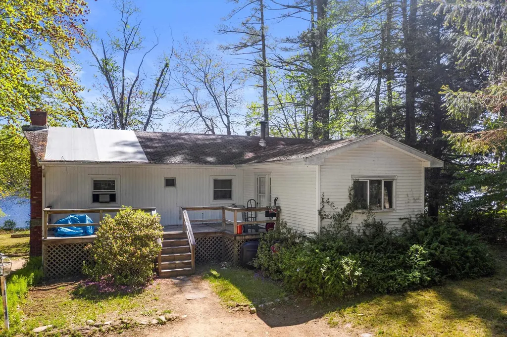 29 Cottage Lane Barrington NH 03825